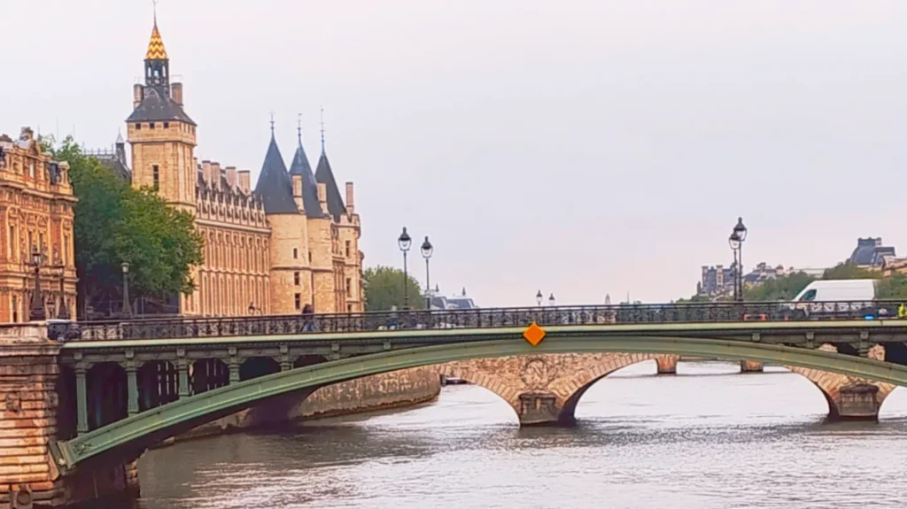 Imagem destacada para posts Paris